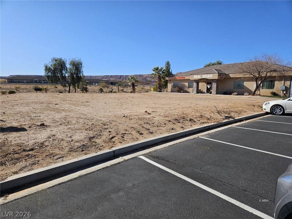 330 Falcon Ridge Parkway 100,300,500