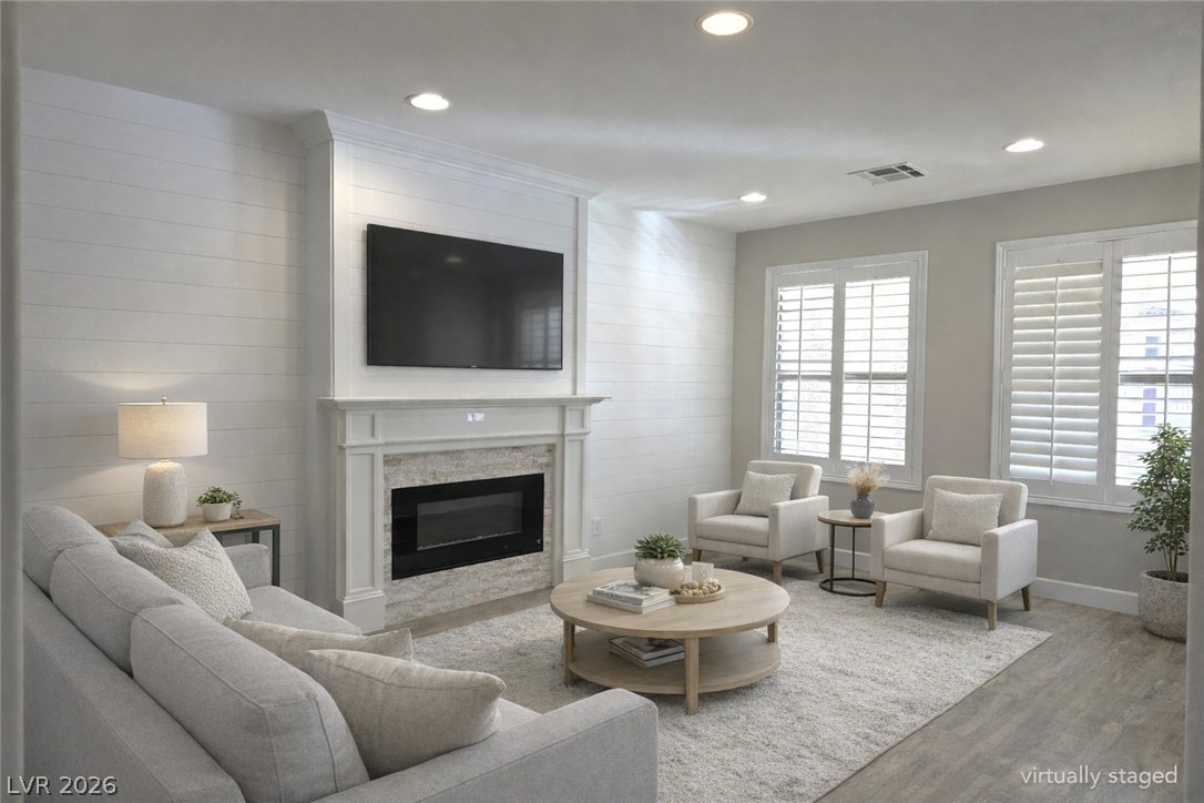 927 Via Canale Drive