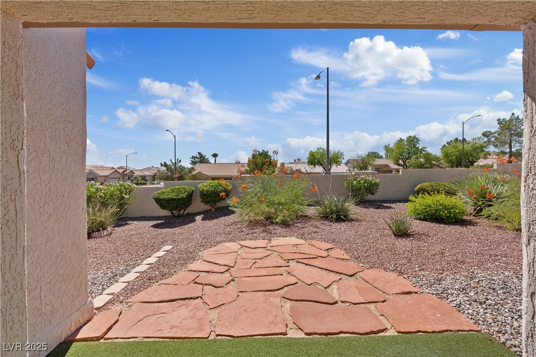 Las Vegas, Nevada 89134, United States, 2 Bedrooms Bedrooms, ,2 BathroomsBathrooms,Residential,Active,184595