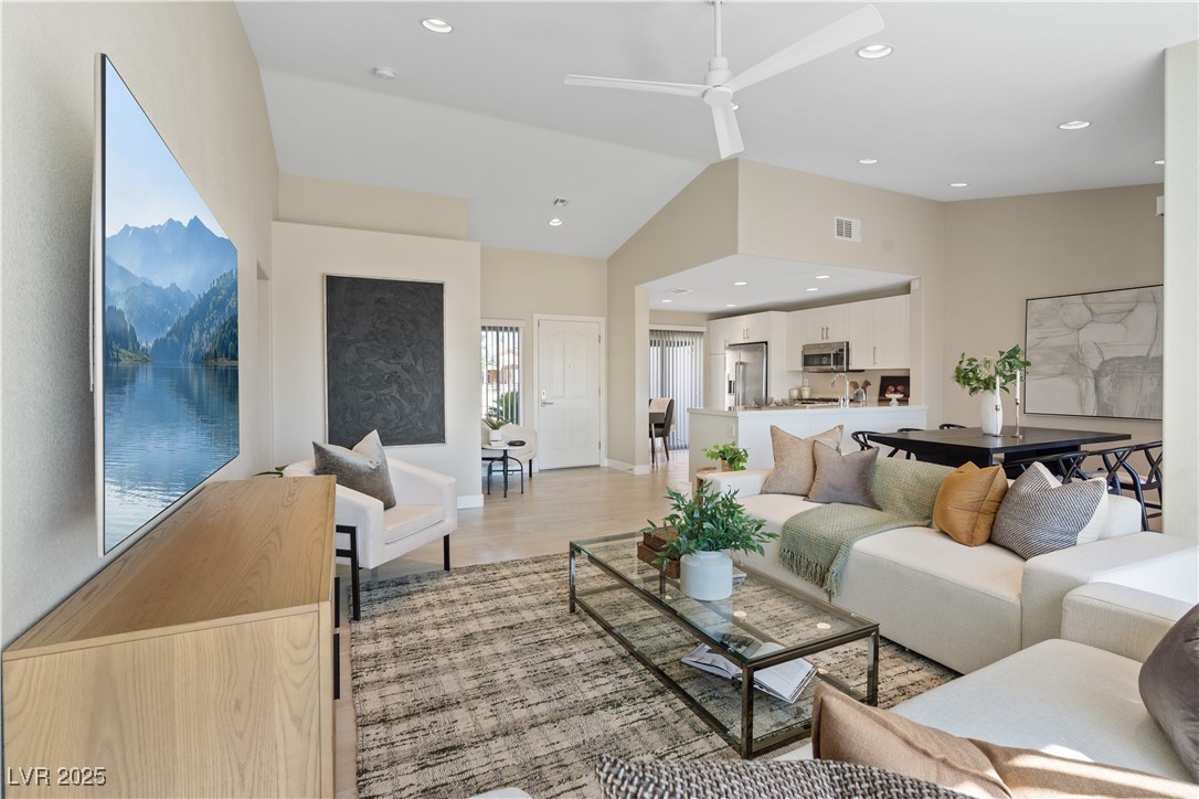 Las Vegas, Nevada 89134, United States, 2 Bedrooms Bedrooms, ,2 BathroomsBathrooms,Residential,Active,184595