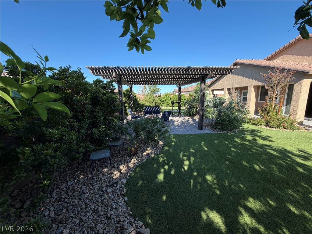 5761 E Badlands Lane