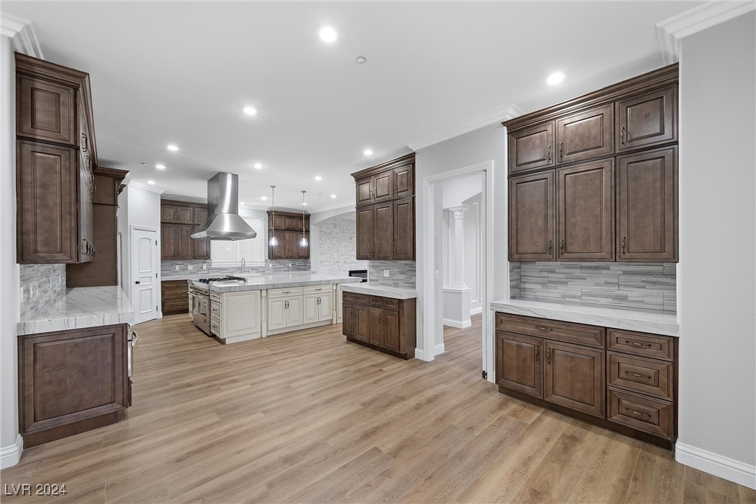 Henderson, Nevada 89052, United States, 6 Bedrooms Bedrooms, ,5 BathroomsBathrooms,Residential,Pending,30722