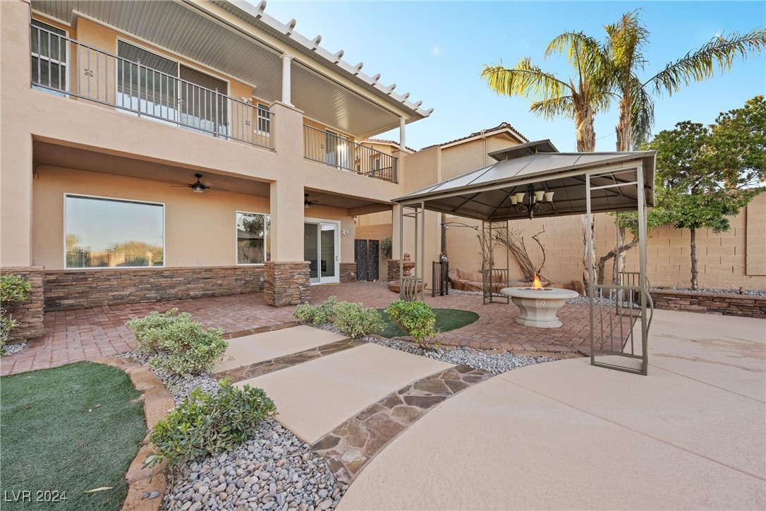 Henderson, Nevada 89052, United States, 6 Bedrooms Bedrooms, ,5 BathroomsBathrooms,Residential,Pending,30722