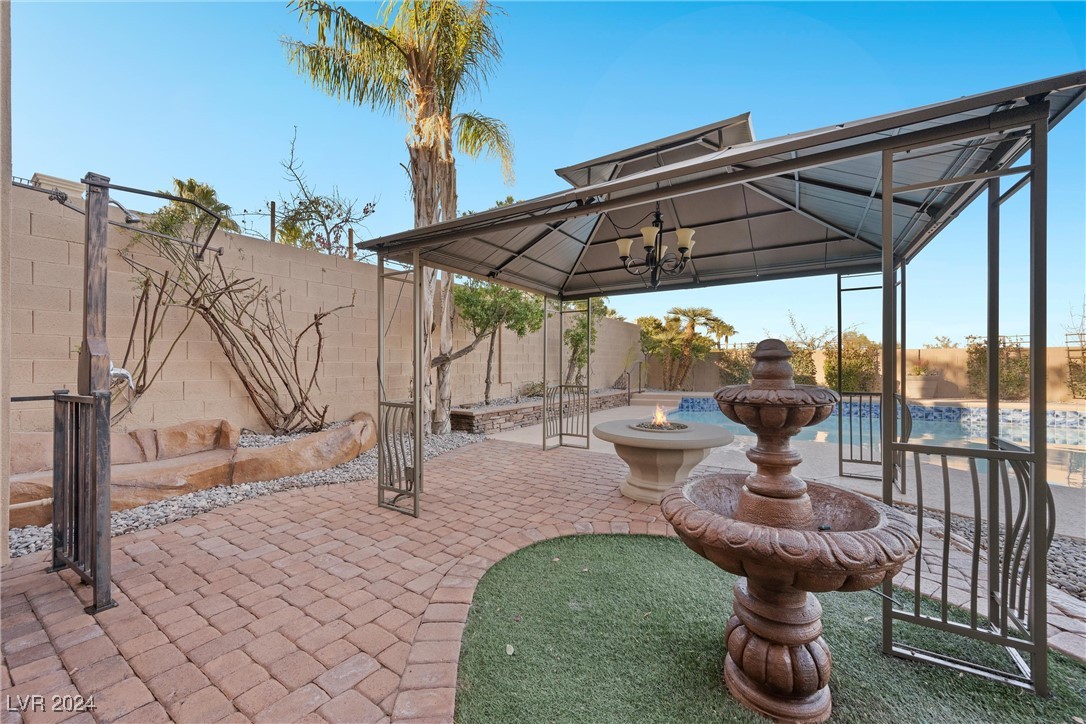 Henderson, Nevada 89052, United States, 6 Bedrooms Bedrooms, ,5 BathroomsBathrooms,Residential,Pending,30722