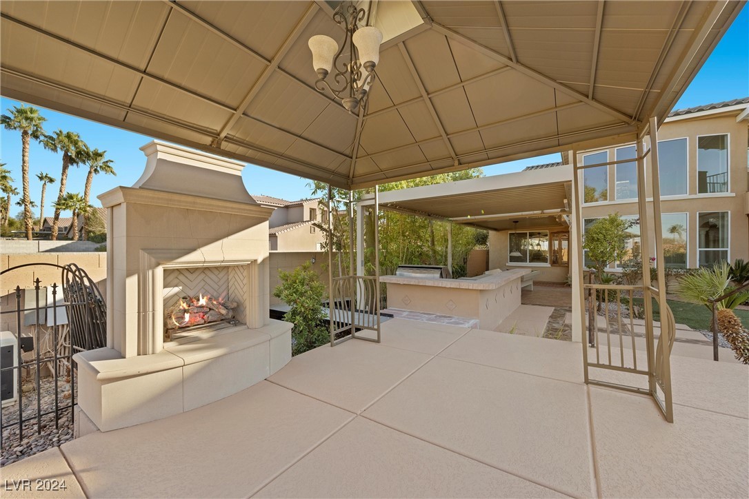 Henderson, Nevada 89052, United States, 6 Bedrooms Bedrooms, ,5 BathroomsBathrooms,Residential,Pending,30722