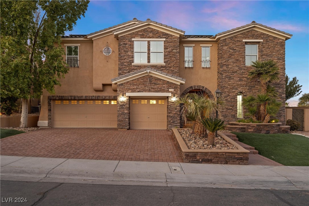 Henderson, Nevada 89052, United States, 6 Bedrooms Bedrooms, ,5 BathroomsBathrooms,Residential,Pending,30722