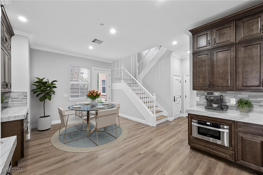 Henderson, Nevada 89052, United States, 6 Bedrooms Bedrooms, ,5 BathroomsBathrooms,Residential,Pending,30722