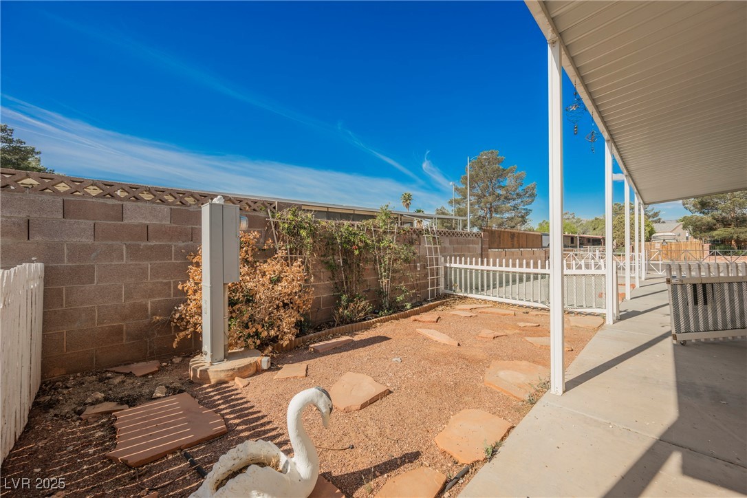 4217 Jadestone Avenue, Las Vegas, Nevada image 33