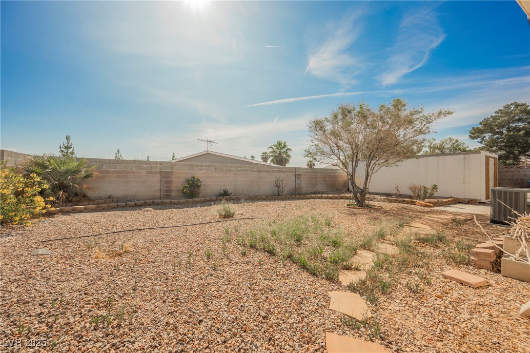 4217 Jadestone Avenue, Las Vegas, Nevada image 42