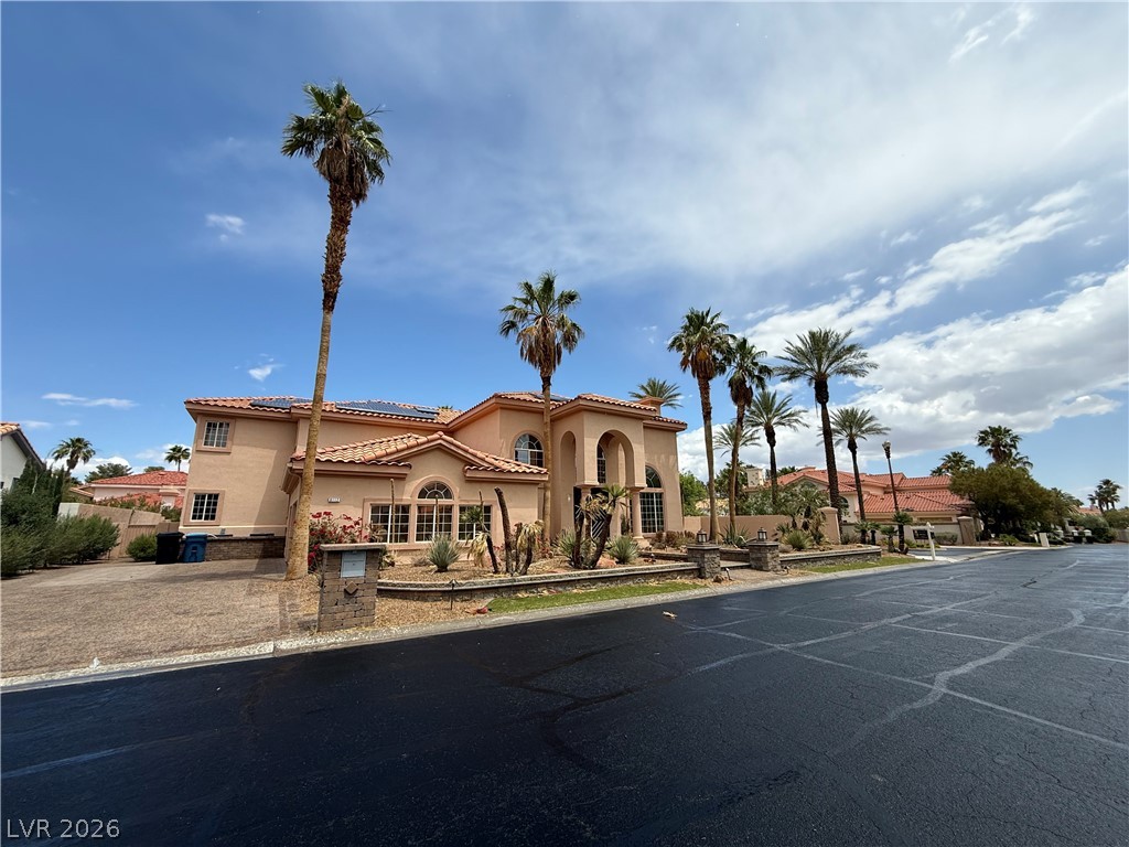 8112 Sapphire Bay Circle