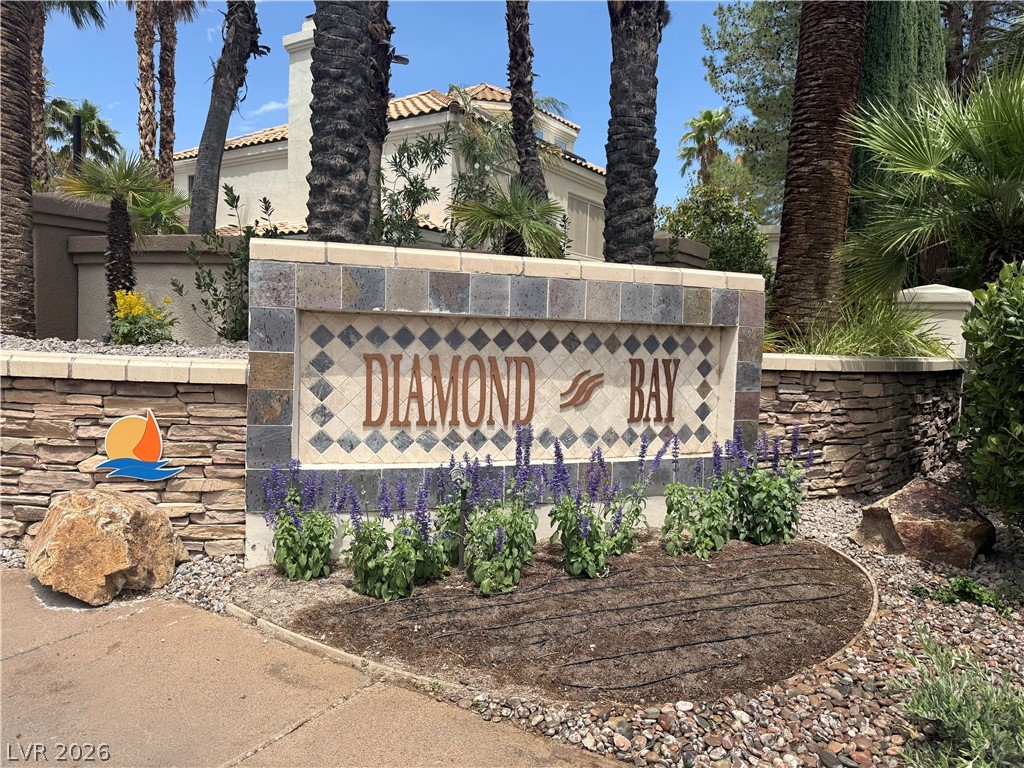 8112 Sapphire Bay Circle