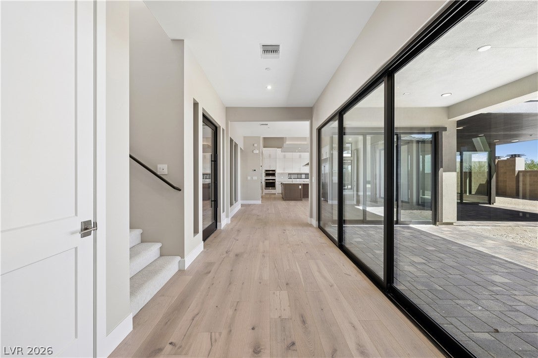 77 Tiller Point Street
