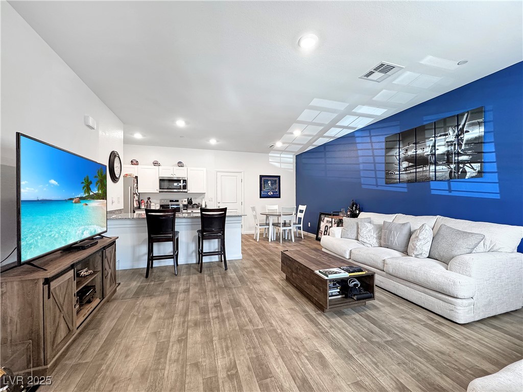 4114 Venus Falls Avenue, North Las Vegas, Nevada image 6