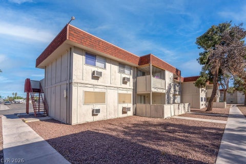 Condo For Rent - 5396 Swenson Street #30<br/> Clark County, Las Vegas, NV 89119