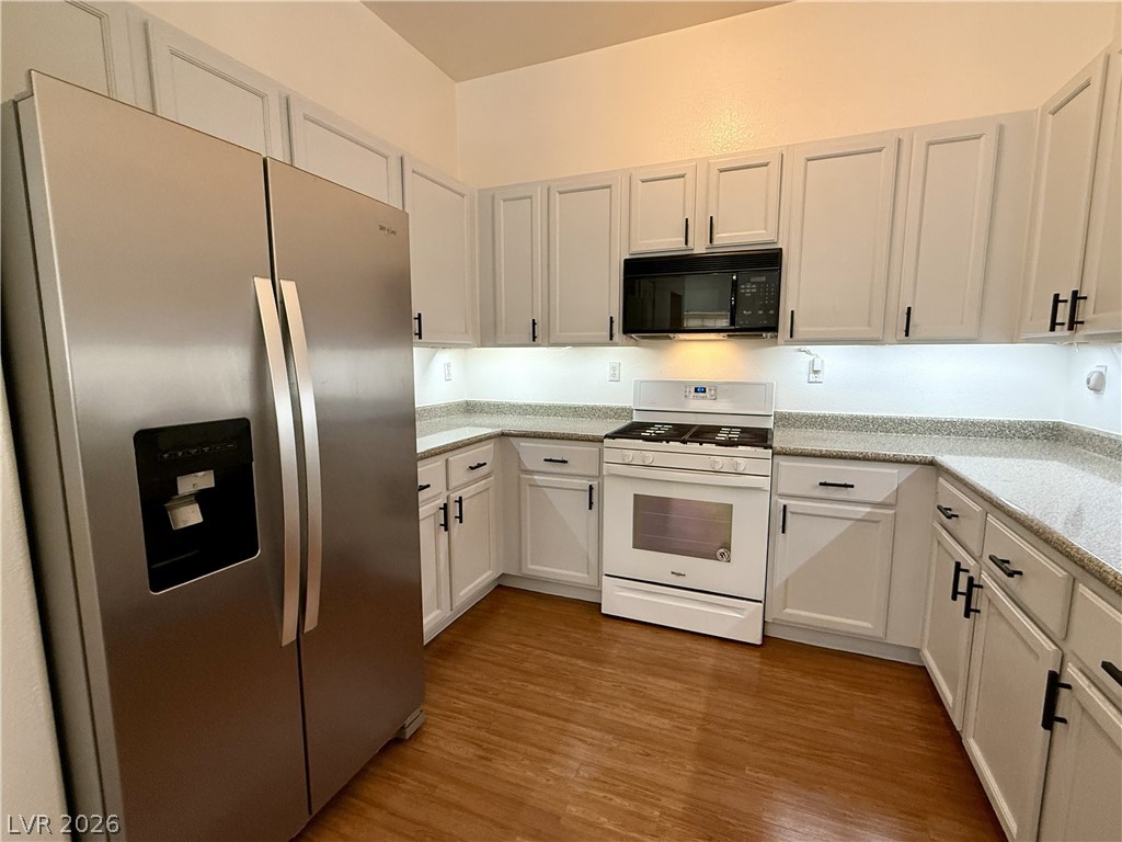 Properties 3 618 Painted Cloud Place