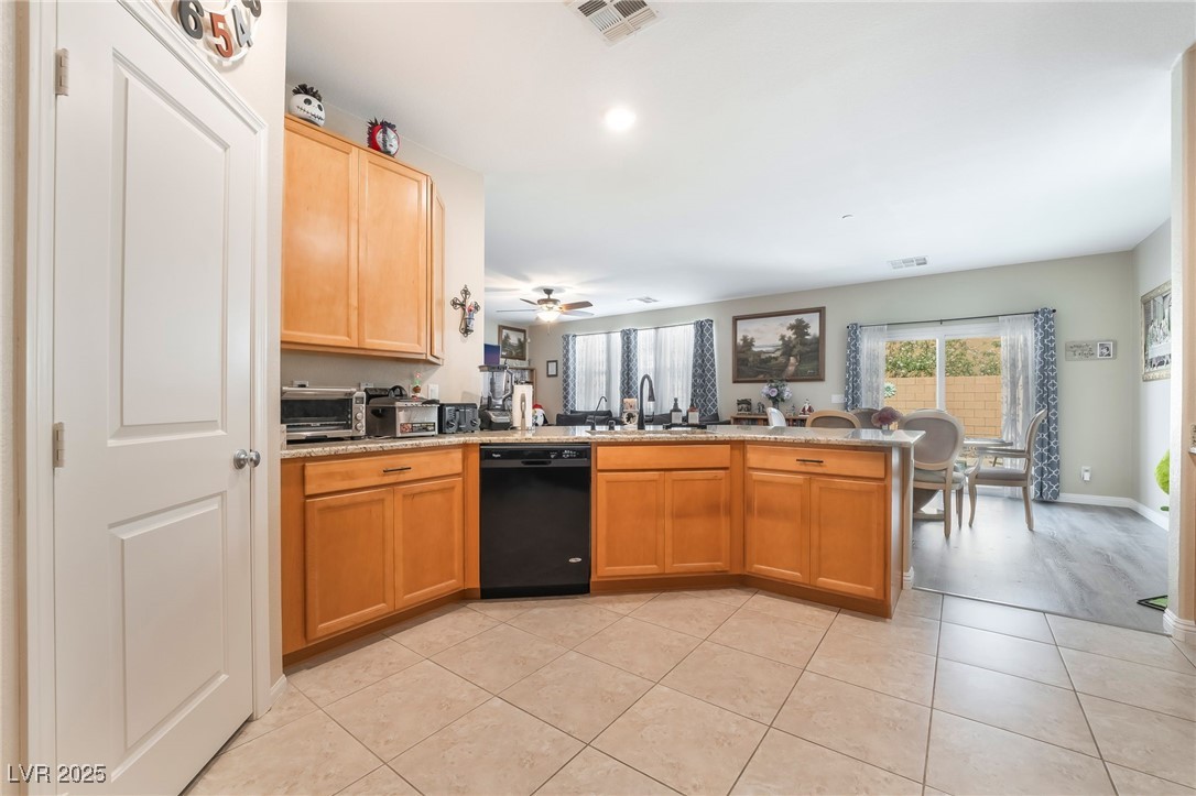 162 Sand Lake Street, Henderson, Nevada image 16