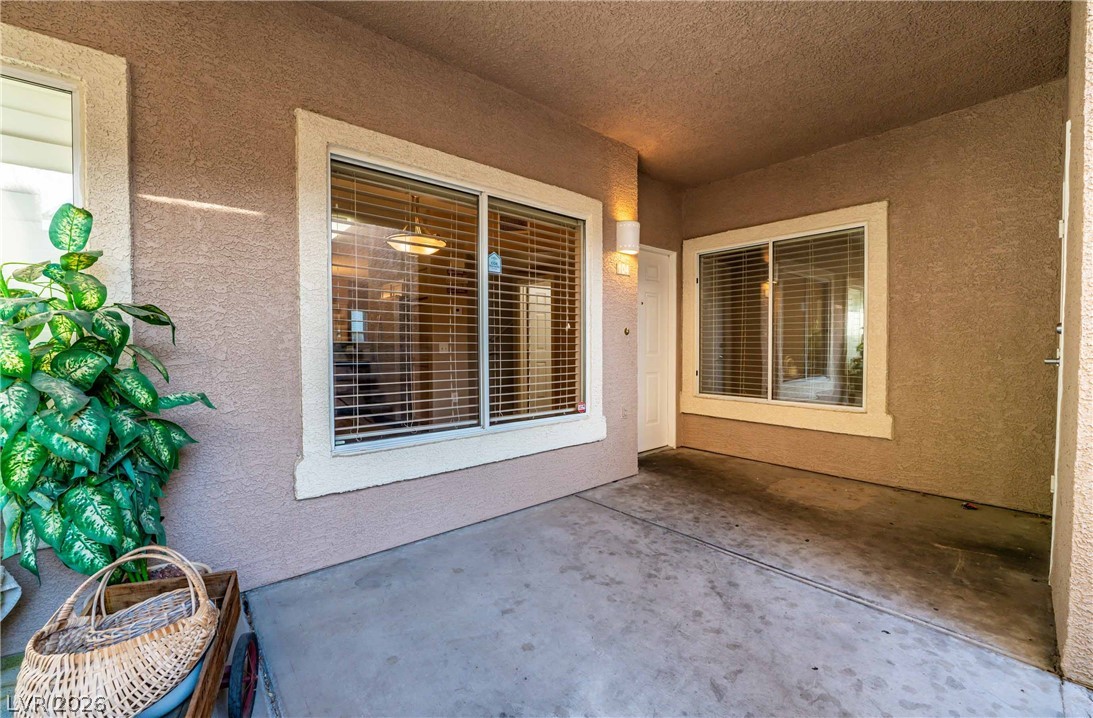 Properties 2 2000 Quartz Cliff Street 104