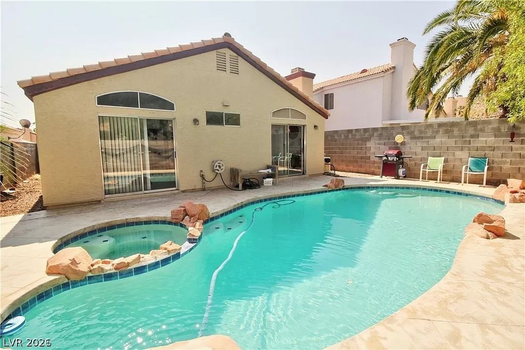 Photo of 7050 Orange Grove Lane, Las Vegas, NV 89119 (MLS # 2775683)