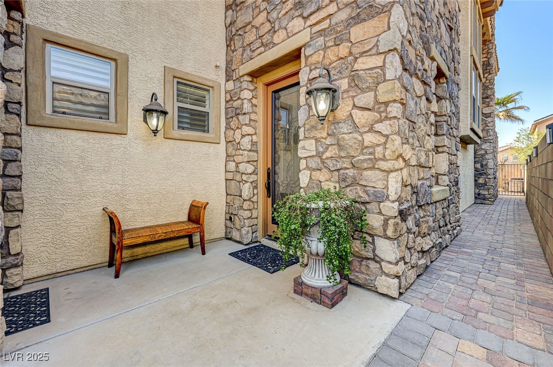 949 Via Stellato Street