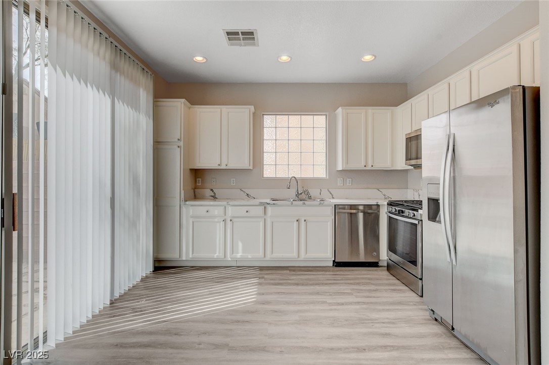 6549 Butterfly Sky Street, North Las Vegas, Nevada image 11
