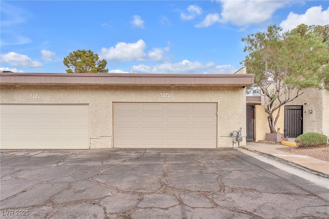 579 Rene Lane, Henderson, Nevada image 32