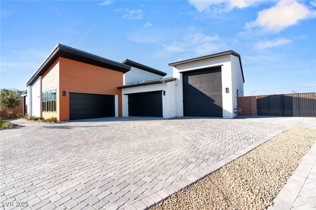 6385 Leeland Court