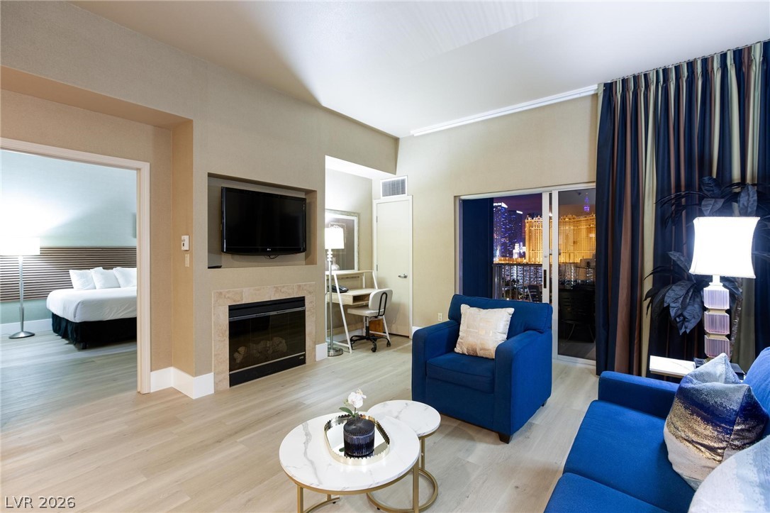 211 E Flamingo Road 1617