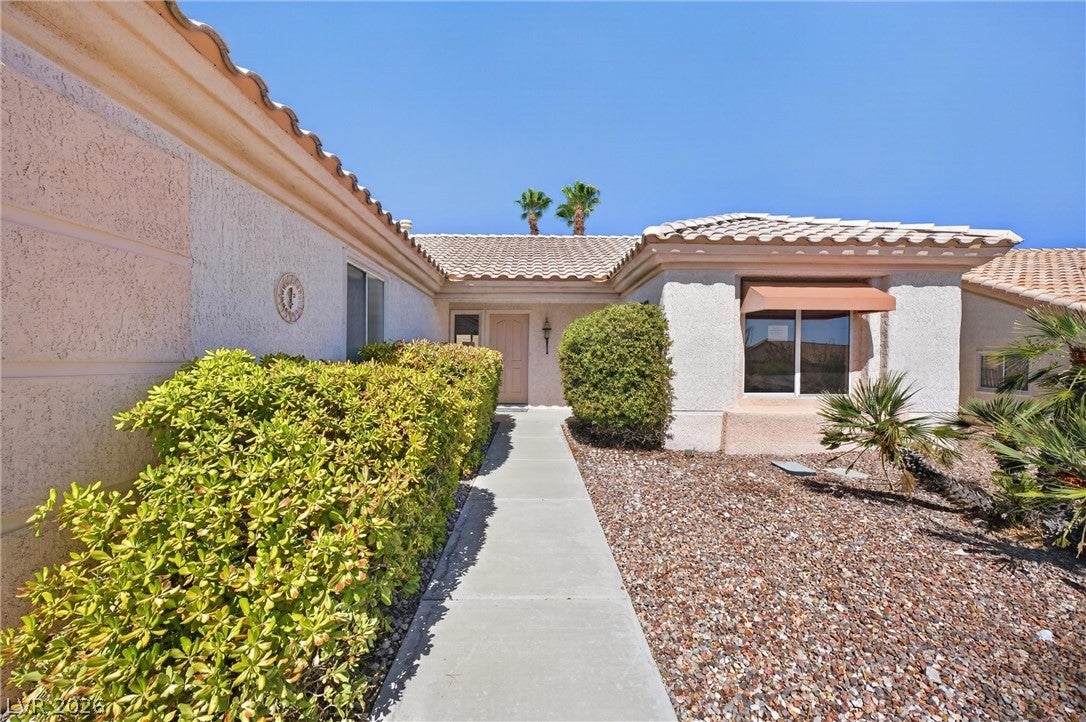 2821 Hanging Rock Drive