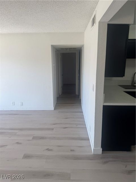 615 S Royal Crest Circle 13 Las Vegas NV 89169