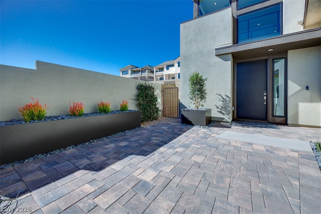 27 Sumter Ridge Street