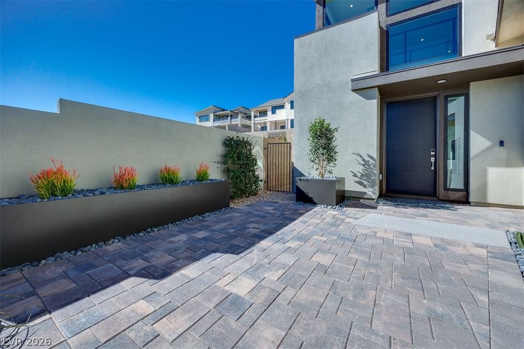 Photo of 27 Sumter Ridge Street, Las Vegas, NV 89138 (MLS # 2758223)