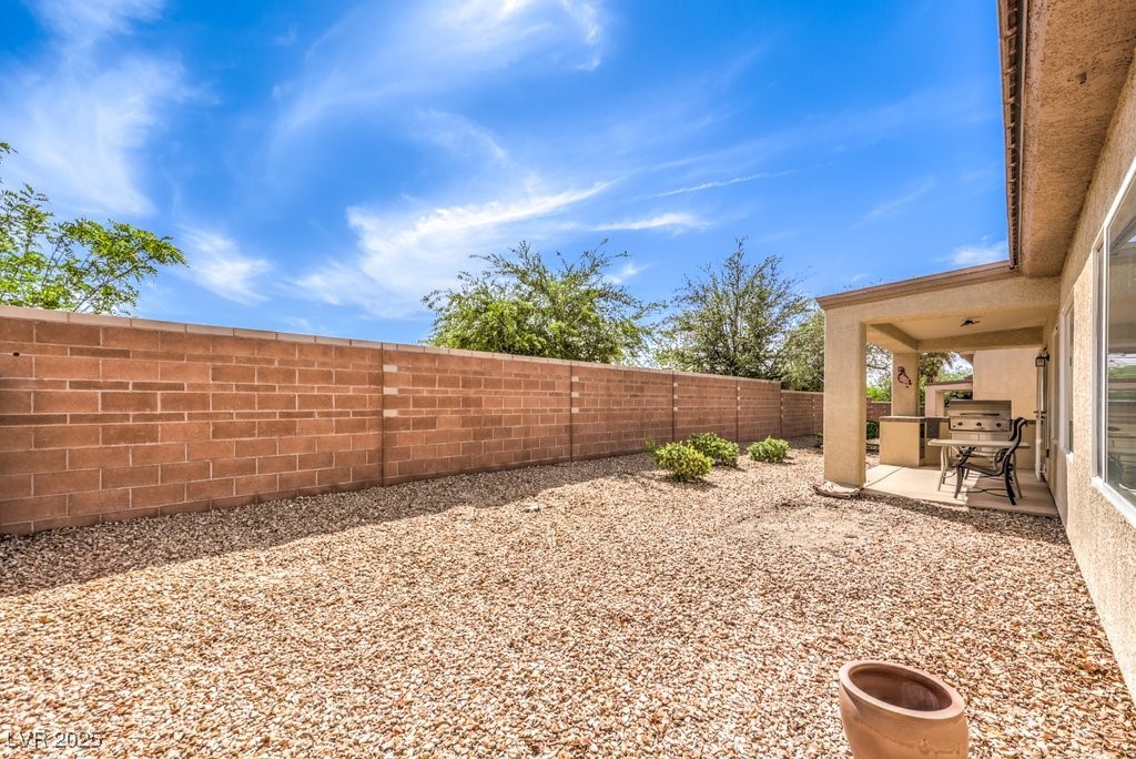 7824 Homing Pigeon Street, North Las Vegas, Nevada image 28