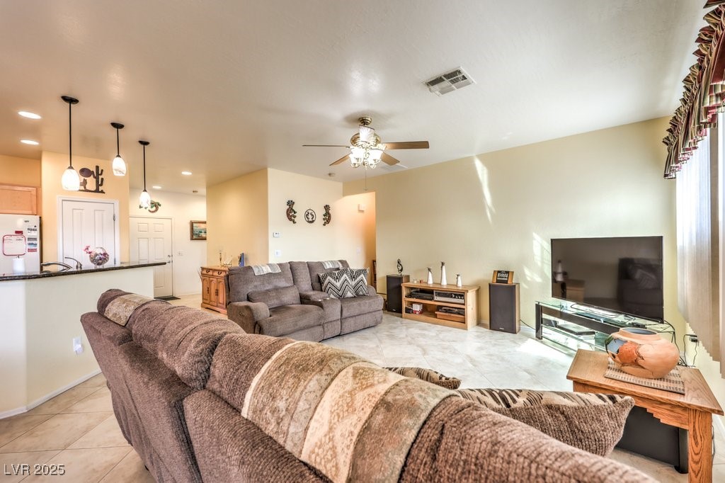 7824 Homing Pigeon Street, North Las Vegas, Nevada image 11