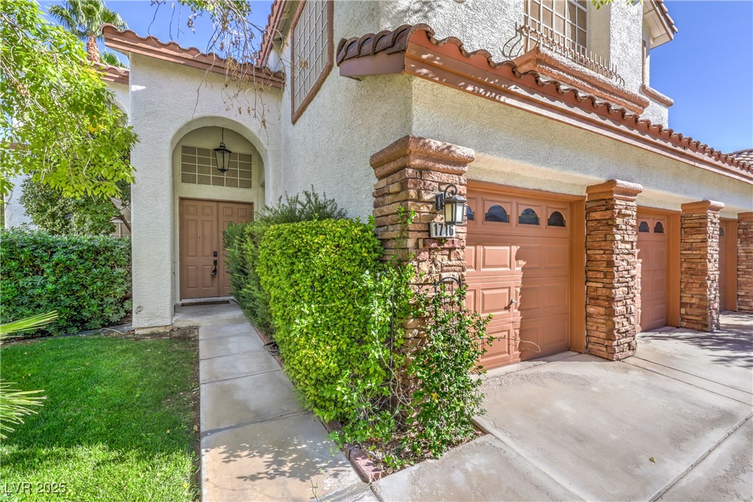 1716 Double Arch Court