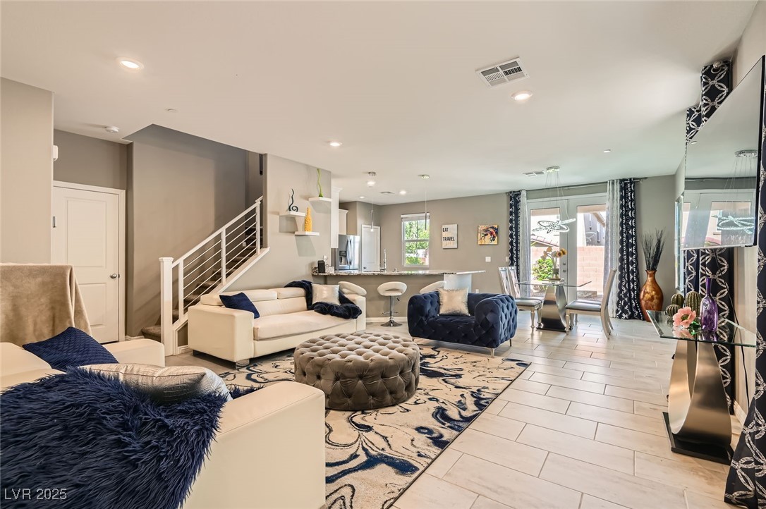 2806 Calle Cadiz