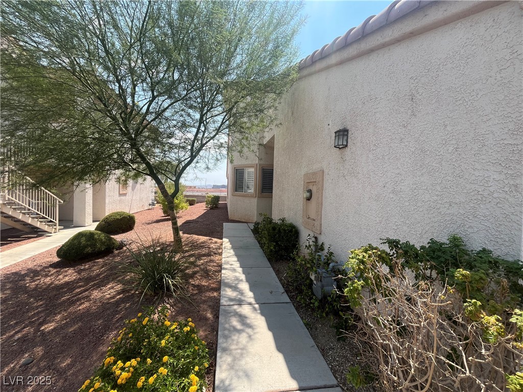 855 N Stephanie Street 1511