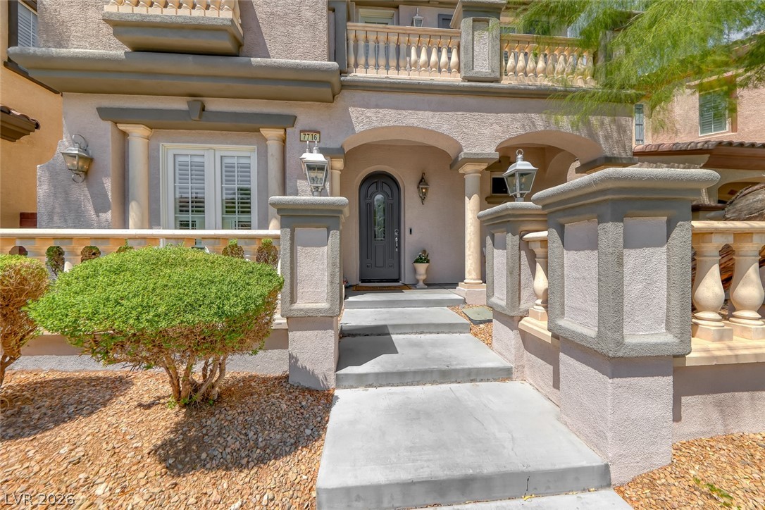 7716 White Ginger Avenue