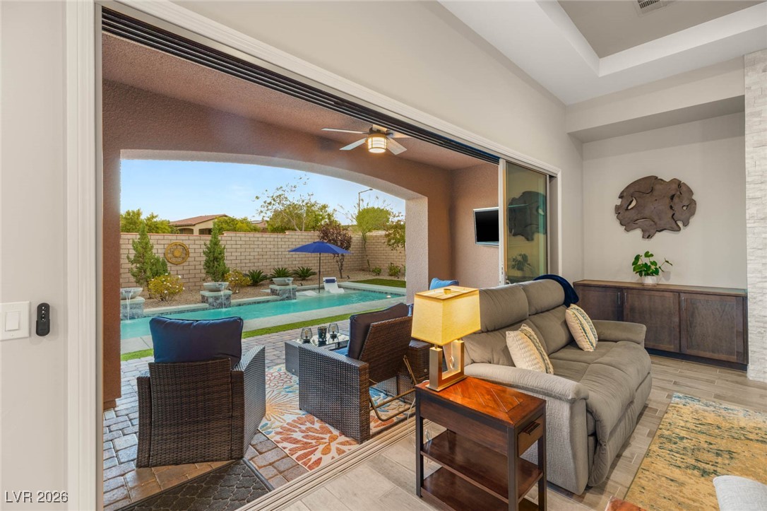 264 Tarragona Breeze Avenue