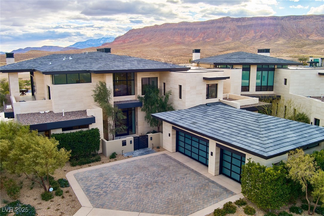 4929 Summit Overlook Drive