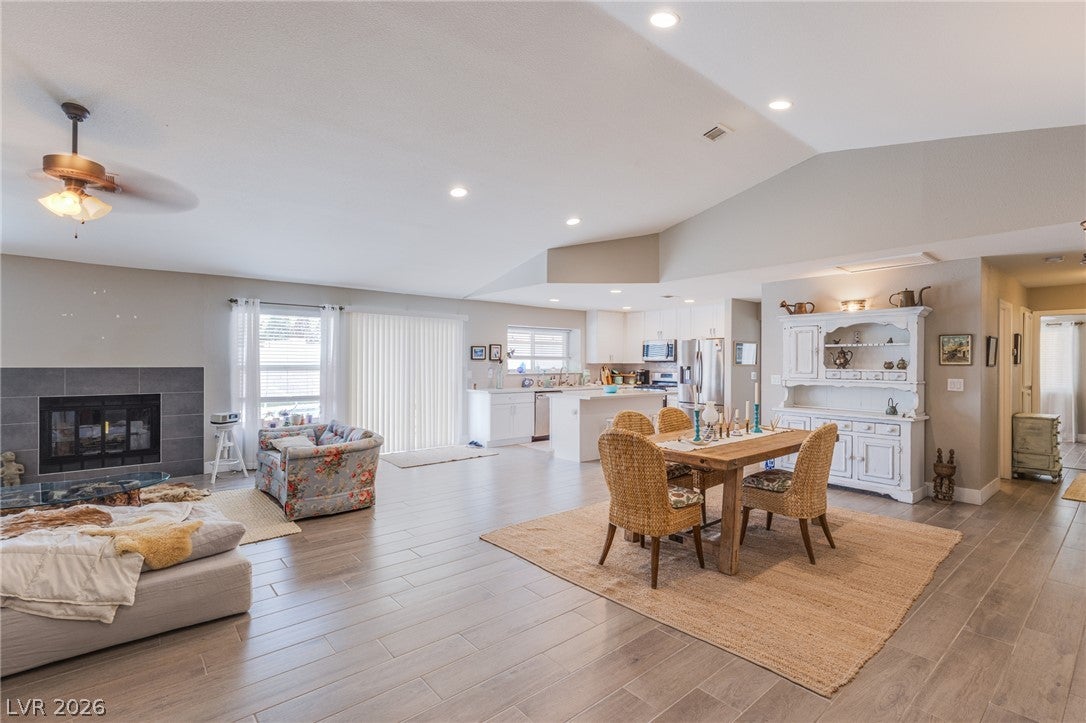 3249 Palmdesert Way