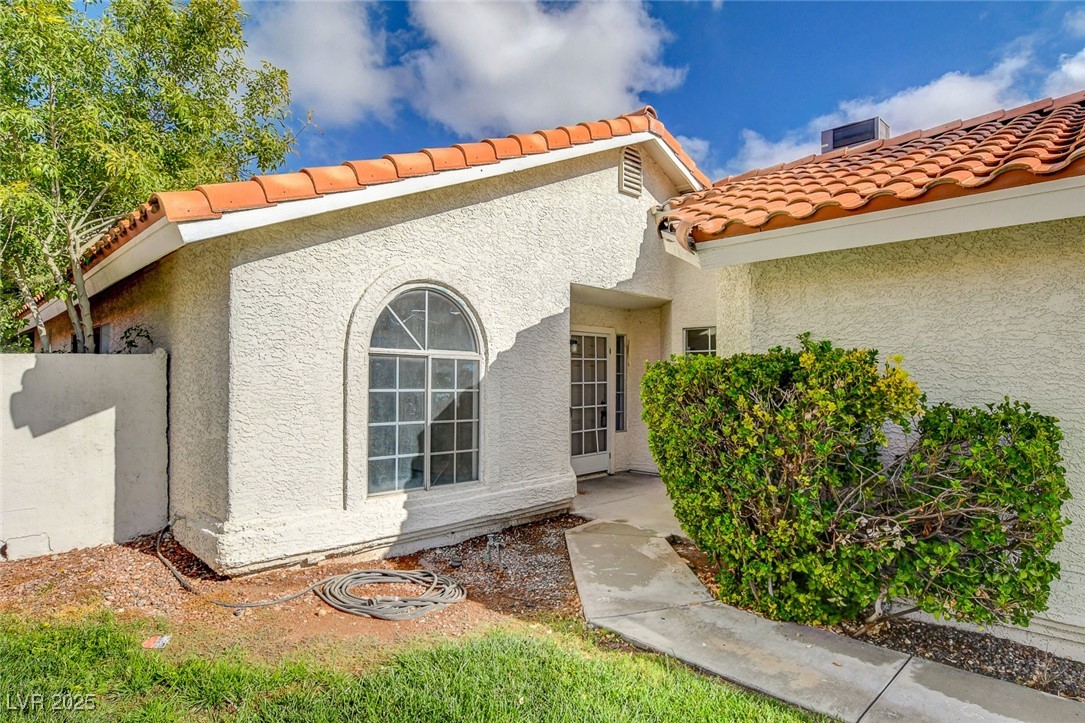 2806 Secret Canyon Road