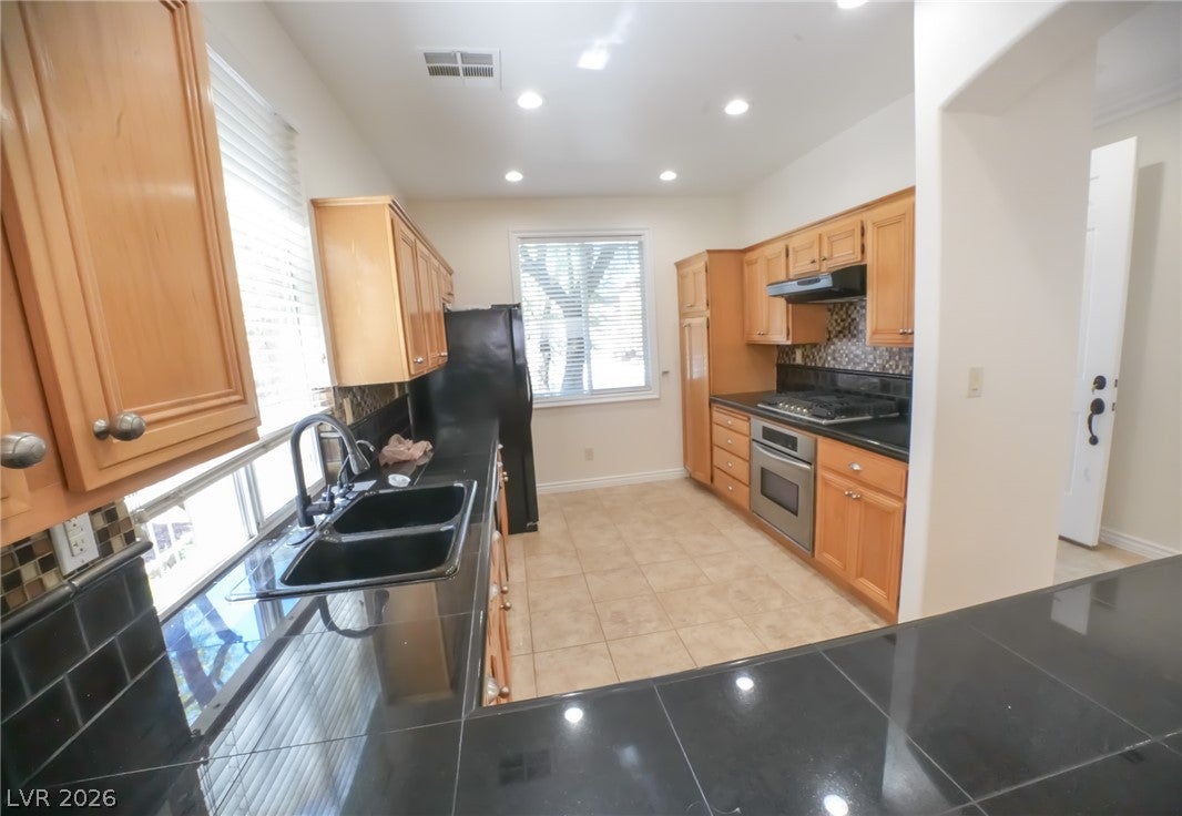2413 Brockton Way