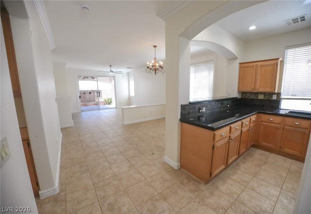2413 Brockton Way