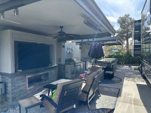 Photo of 8175 Arville Street #302, Las Vegas, NV 89139 (MLS # 2652195)