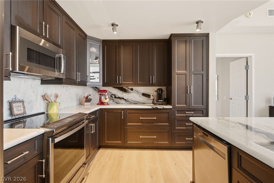 200 W Sahara Avenue 4004