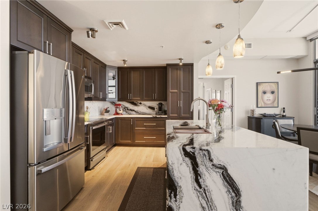 200 W Sahara Avenue 4004