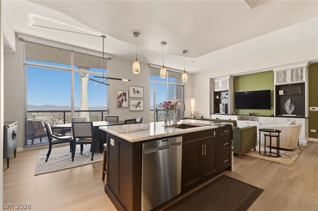 200 W Sahara Avenue 4004