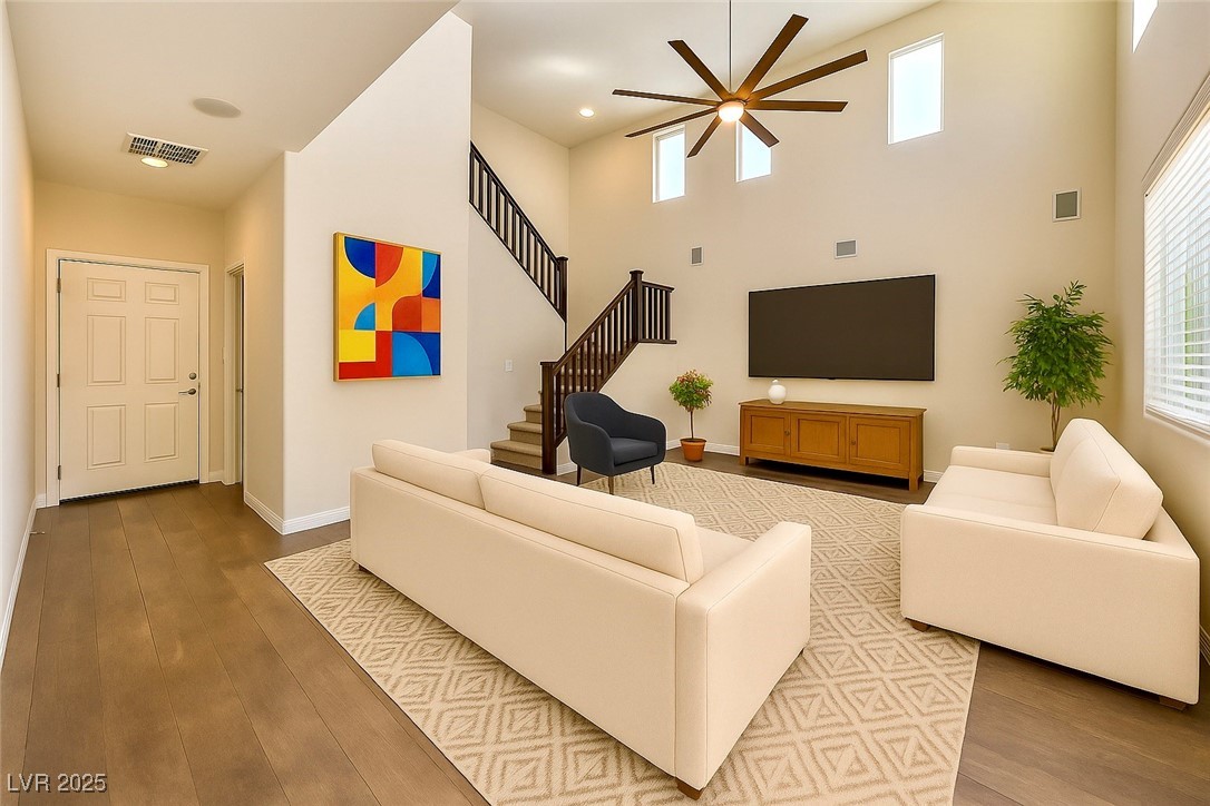 570 Signal Peak Street