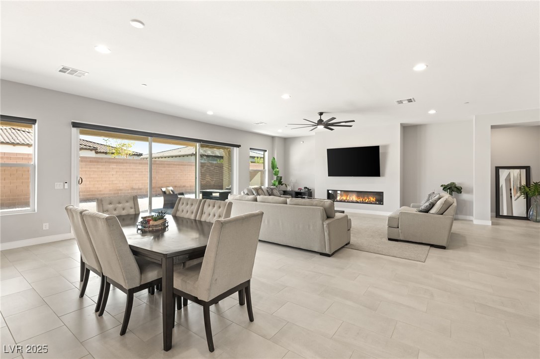 Las Vegas, Nevada 89143, United States, 4 Bedrooms Bedrooms, ,4 BathroomsBathrooms,Residential,Active,13600