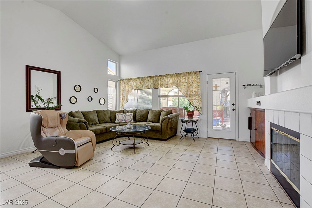 3913 Cutting Horse Avenue, North Las Vegas, Nevada image 5